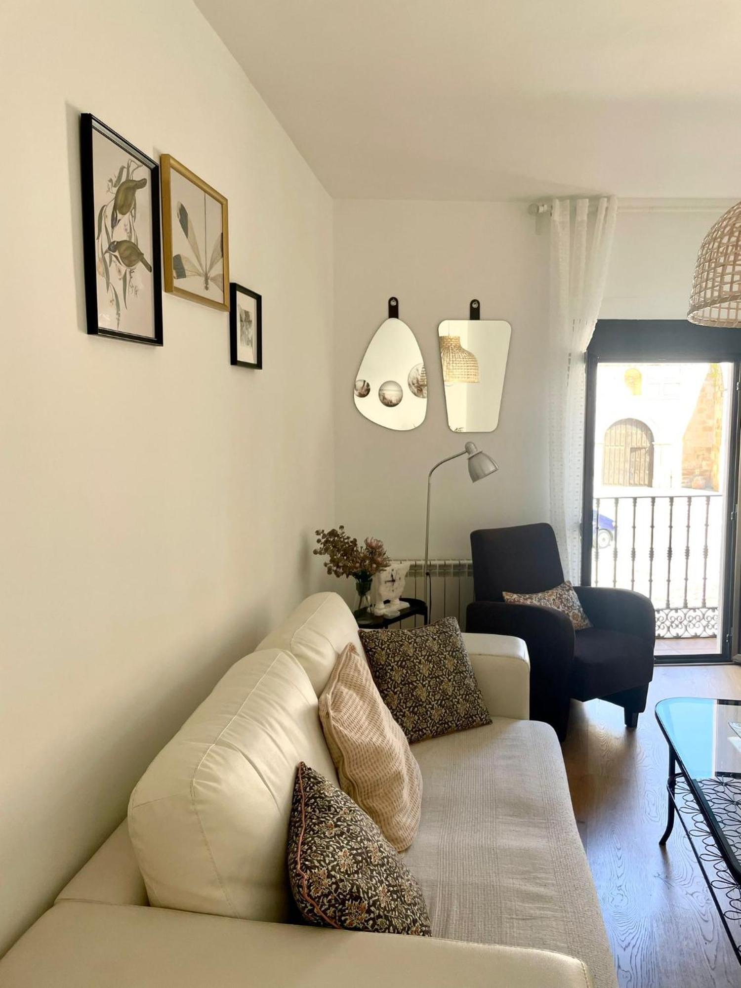 Vut Santa Lucia Apartment Zamora Exterior photo